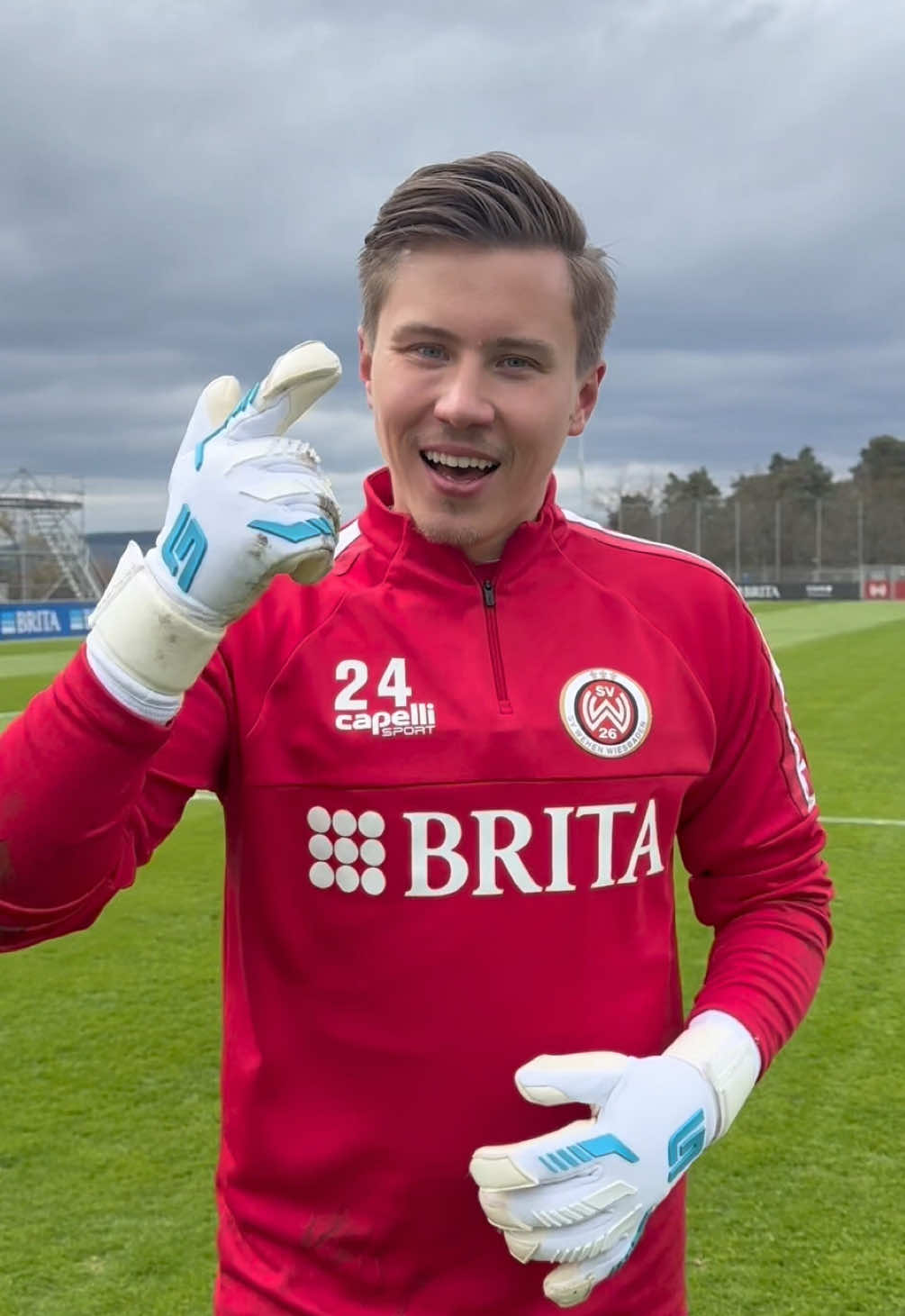 A post by @moderngoalkeeper on TikTok caption: Goalkeeper training at SV Wehen Wiesbaden ##foryou##goalkeeper##fyp