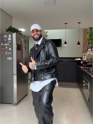 A post by @studioleosilva on TikTok caption: 🩶