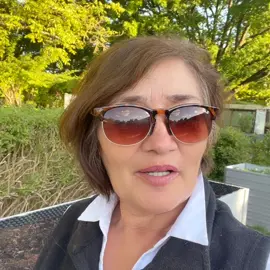 A post by @feliciakonstantin on TikTok caption: #feliciafiliz 
