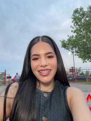 A post by @celes_ttee on TikTok caption: Legis 10/10 🔥#celeste #mexico #baile #corridos #huapango #dallas #texas 