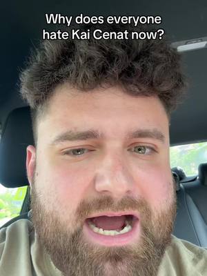 A post by @vinnylocasto on TikTok caption: I am genuinely confused not kidding someone explain #fyp #kaicenat #kai #streameruniversity #comedyvideo #streamer #twitch #commentary 