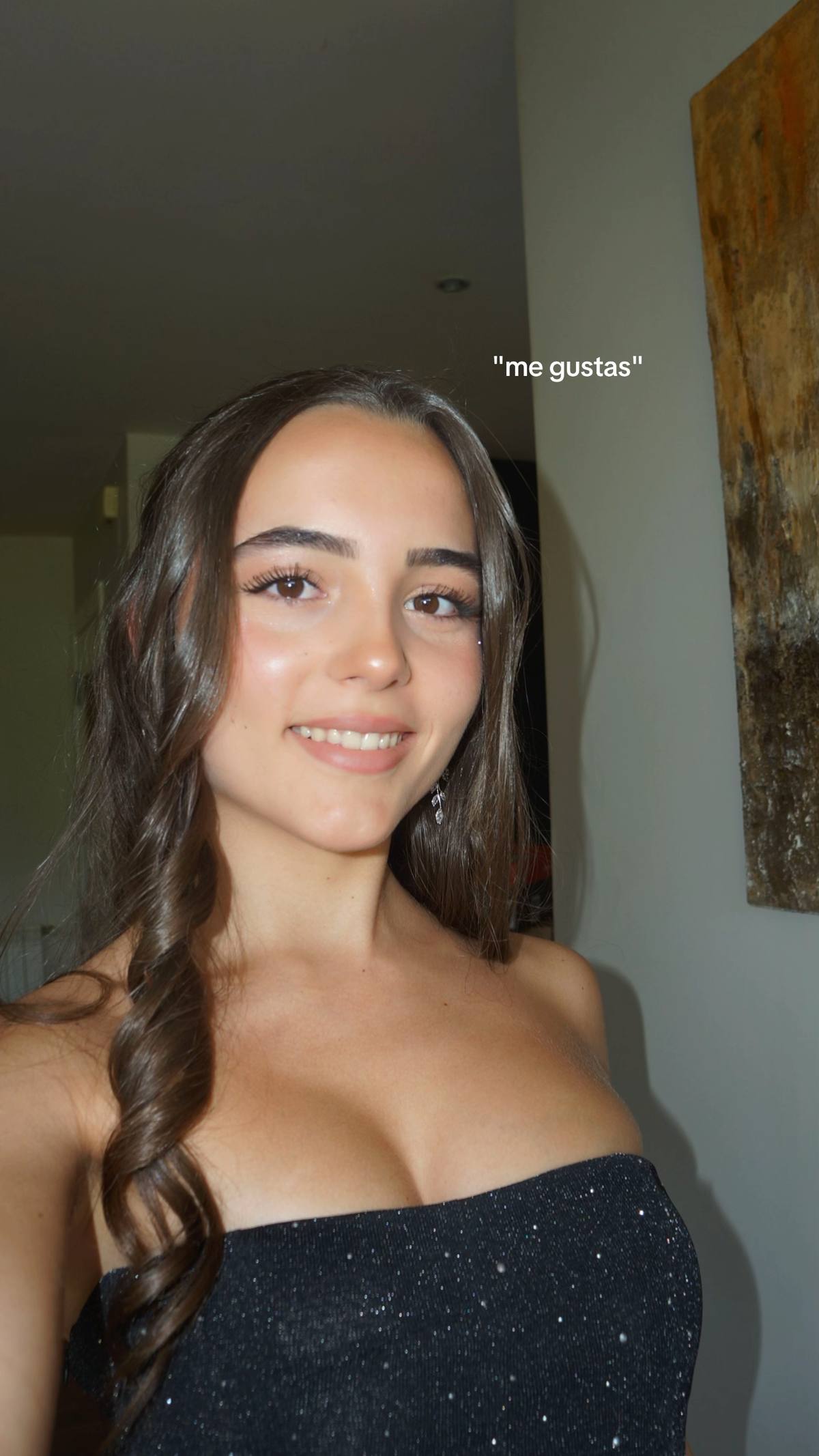 A post by @saragaarciaaa_ on TikTok caption: 😀