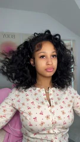 A post by @samariajdavis_ on TikTok caption: happy mother’s day <33