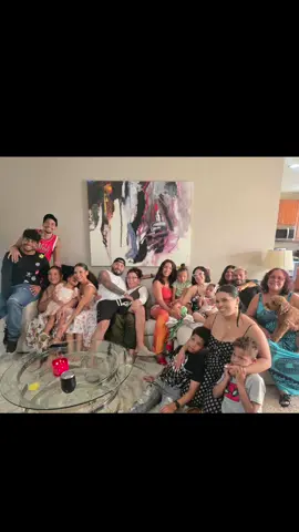 A post by @los_chacalitos2 on TikTok caption: #familialatina  @foryourlife.oficial @Chacal Original @Osmara 