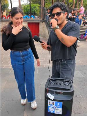 A post by @islasvlogs_ on TikTok caption: Si adivinas el precio, te lo regalo!