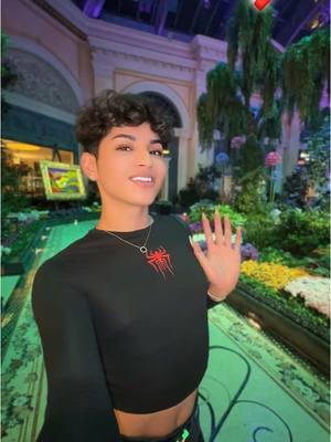 A post by @elfernandocruz on TikTok caption: Y que no y que tal ❤️‍🩹#fyp #viralpost #elfernandocruz #viral #parati #foryou #bachata 
