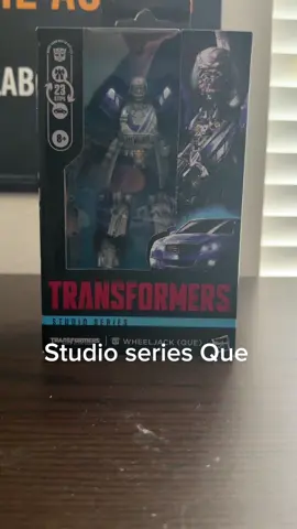 A post by @tootall_76 on TikTok caption: Studio series que is- something  #fyp #foryou #foryoupage #transformers #wheeljack #hasbro #transformersdarkofthemoon 