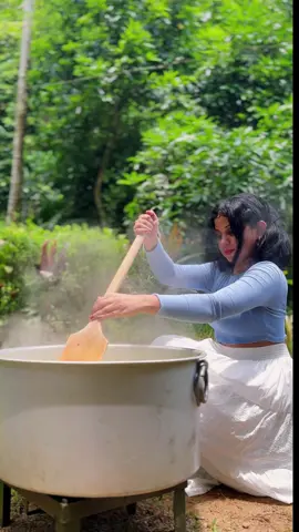 A post by @bandifull on TikTok caption: සියලු සිත් නිවෙන පින්බර වෙසක් මංගල්‍යයක් වේවා ❤️ #vesak #kindness #srilanka #bandifull 