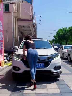 A post by @princess_iron_fan on TikTok caption: #洗車毎日のファッションコーデ💕💯🫶✌️