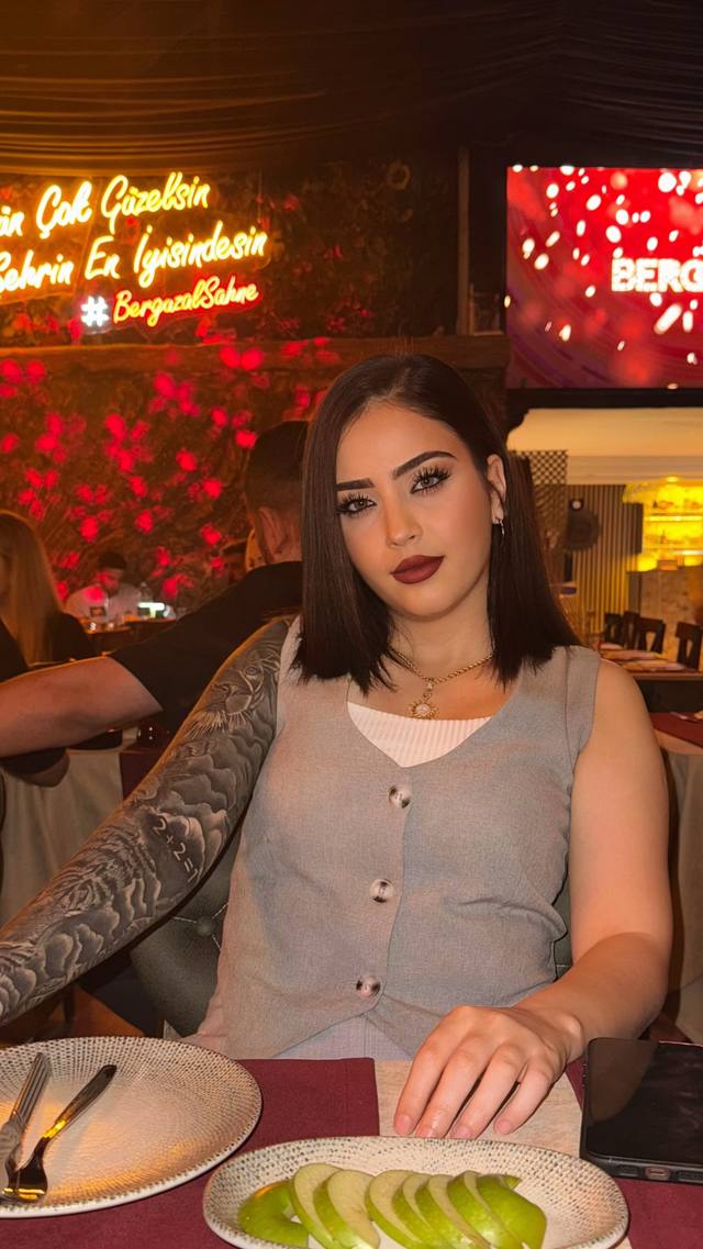 A post by @zanaaslan21 on TikTok caption: ✨