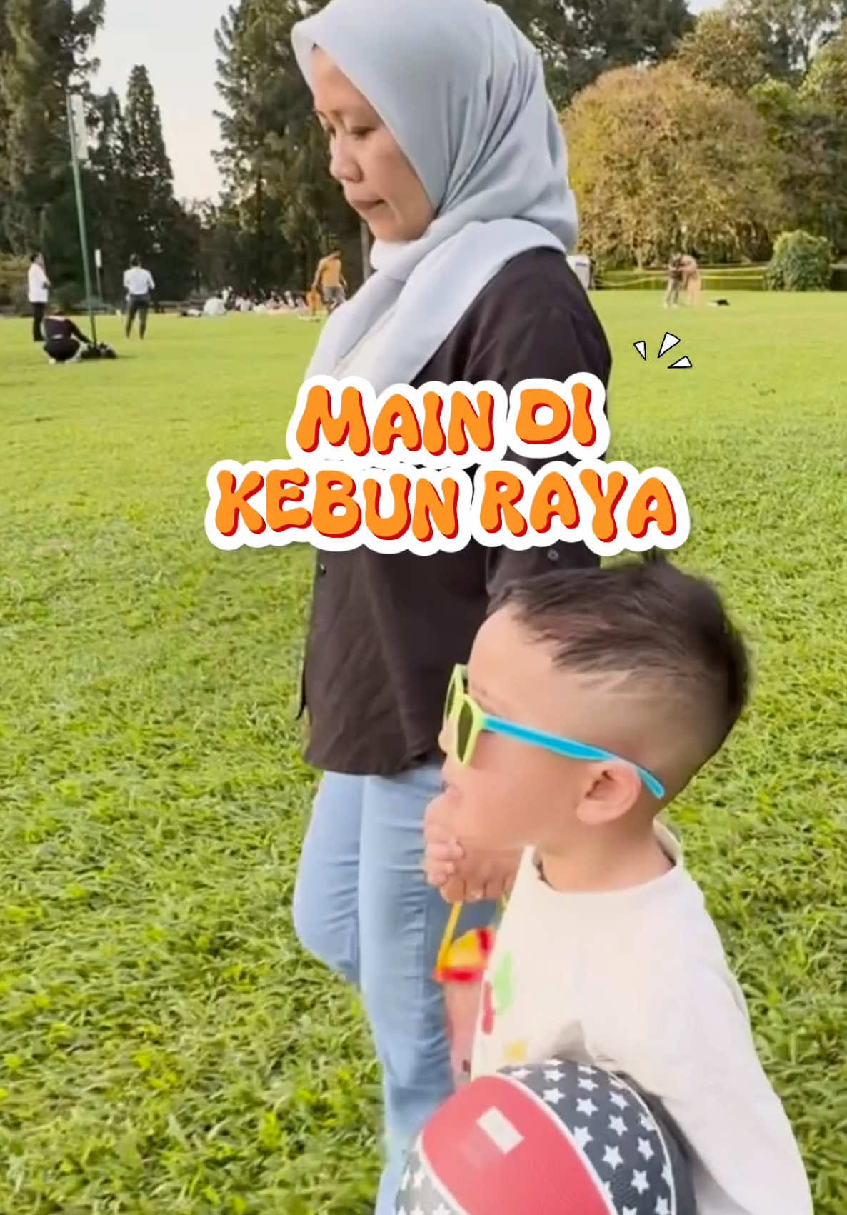 A post by @raffi_nagita on TikTok caption: Sore-sore main si Kebun Raya Bogor 😎❤️