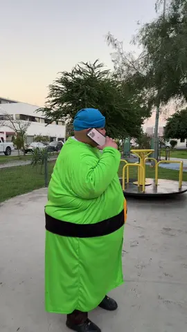 A post by @elbaby_face1 on TikTok caption: Mis sueños no pueden ser tan extraños, mis sueños: 