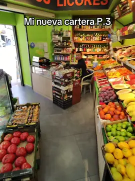 A post by @franelmetralletas on TikTok caption: Mi nueva cartera. #humor #parati #viral #españa 