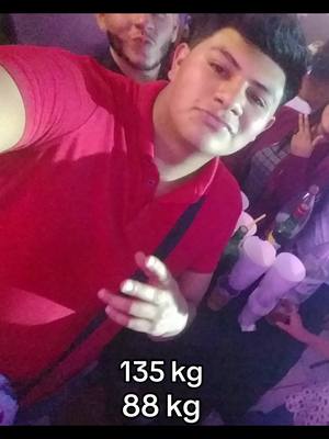 A post by @elboguetobrrr on TikTok caption: He hecho unos cambios en mi , enamorado del proceso y de todo esto ❤️ #bogueto #elbogueto #cambio #cambiofisico 