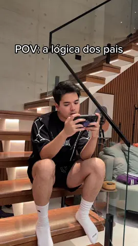 A post by @morimura on TikTok caption: ib: @sher.bloom ❤️ Por que eles pensam assim? 🗣