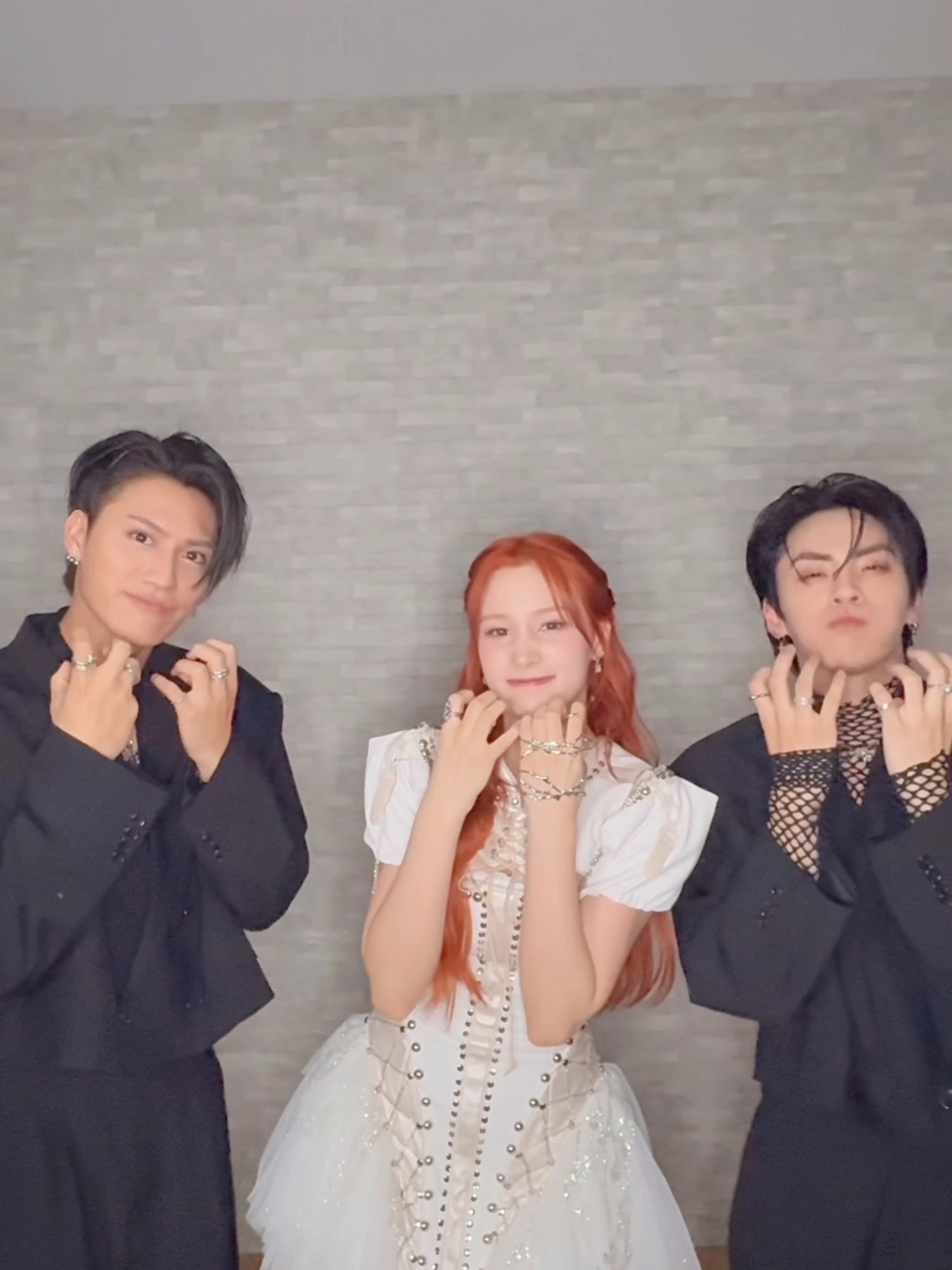 A post by @official_kep1er on TikTok caption: #Yumchallenge With #TAKI #AOI @the_jet_boy_bangerz #THEJETBOYBANGERZ #TJBB #Yum #휴닝바히에 #HUENING_BAHIYYIH #ヒュニンバヒエ #Kep1er #케플러 #ケプラー