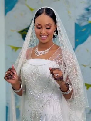 A post by @queenaisha907 on TikTok caption: #somalitiktok #foryoupage #foryoupage #aisha_queen👸 