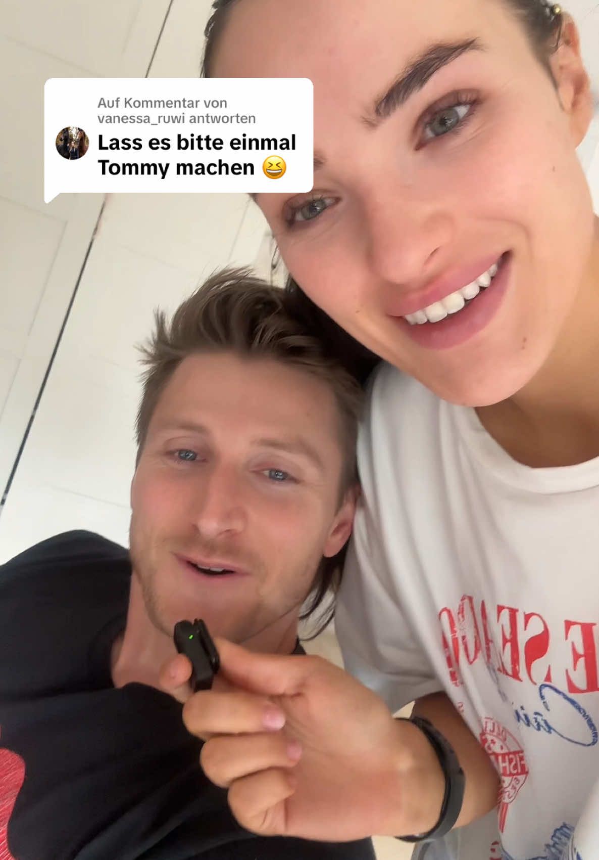 A post by @paulina_ljubas on TikTok caption: Antwort auf @vanessa_ruwi   Der einzige Frazose Nizzas hat für euch auch den Filter probiert 😂 @tommypedroni #fürdich #tommypaulina #frenchie 