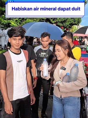 A post by @cahayaicha__ on TikTok caption: Dapat sihat minum air dapat rezeki juga, next kita nak buat challengs apa lagi ? 