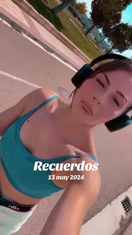 A post by @andreeacostinaroman on TikTok caption: #Recuerdos 