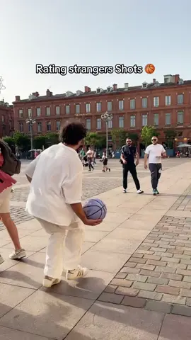 A post by @tuvok12 on TikTok caption: The last person shocked me 😳 #basketball #reactions #foryou 