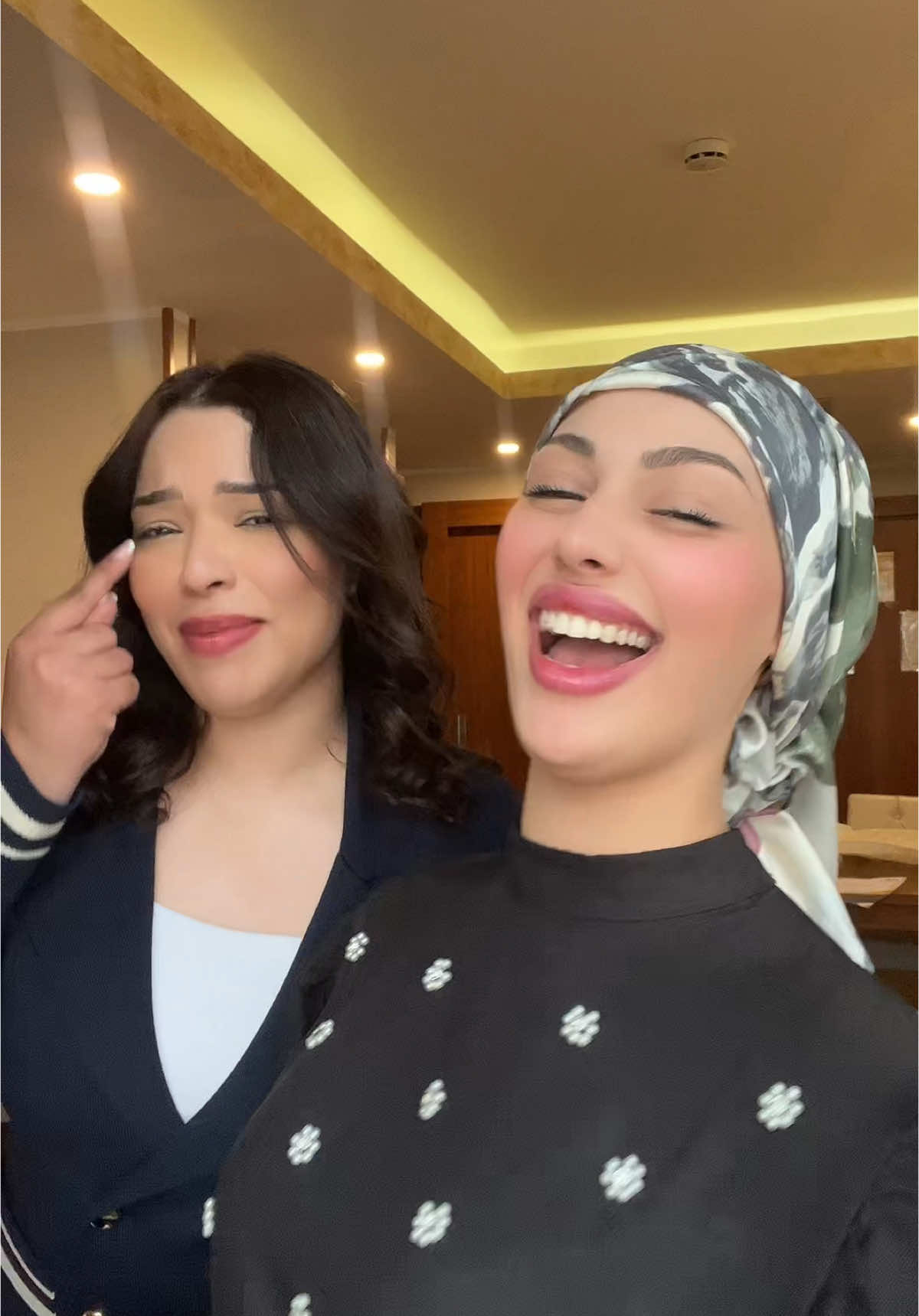 A post by @nawres.briki on TikTok caption: @Mariloussa ❤️