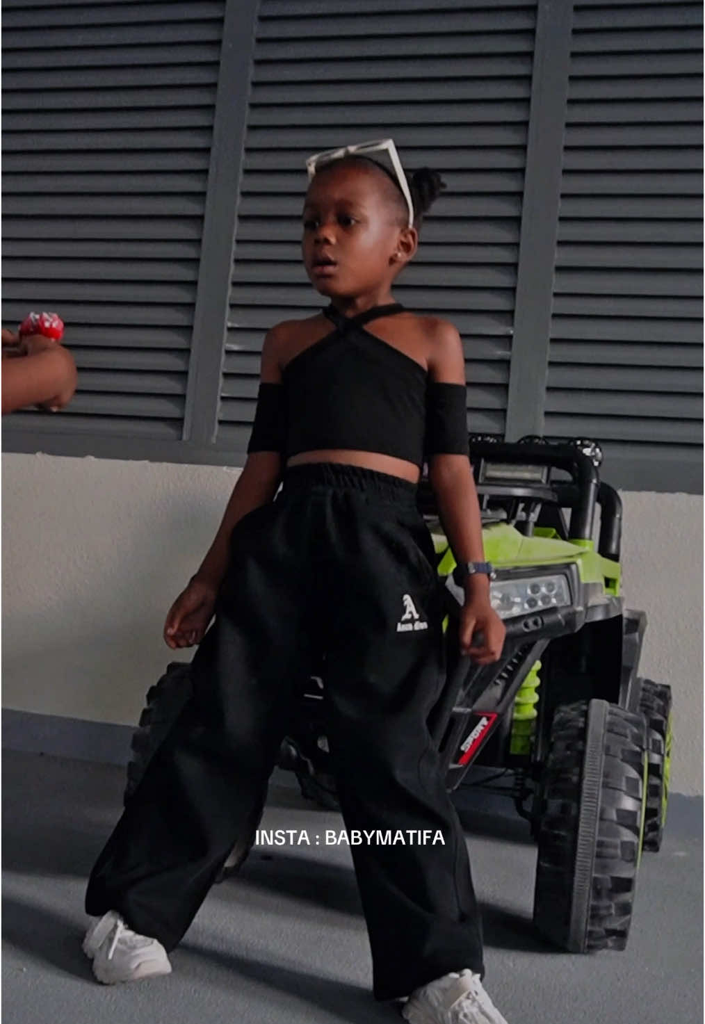 A post by @mati_fa on TikTok caption: MATIFA et LIKE en mission 😂  @Family Luke #matifa #matifamily #funny #babyluke #funnyfamily