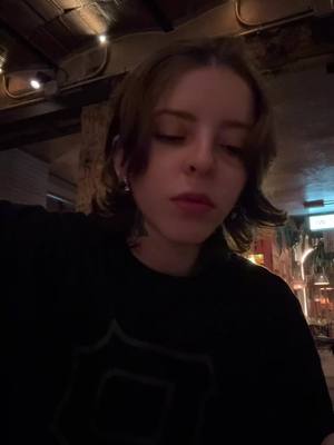 A post by @itsyoungmiko on TikTok caption: amo las croquetas 