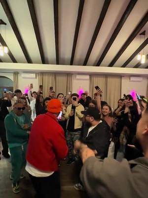A post by @tzzzancauraganu on TikTok caption: Partyy