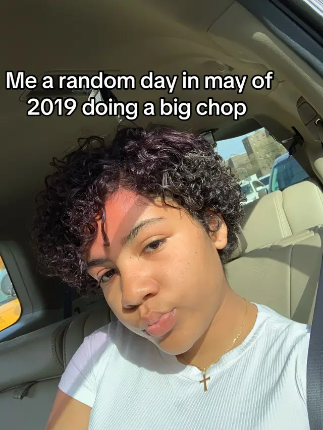 A post by @ari.maseratii on TikTok caption: My hair was so damaged so a big chop was needed 😆 #fyp 