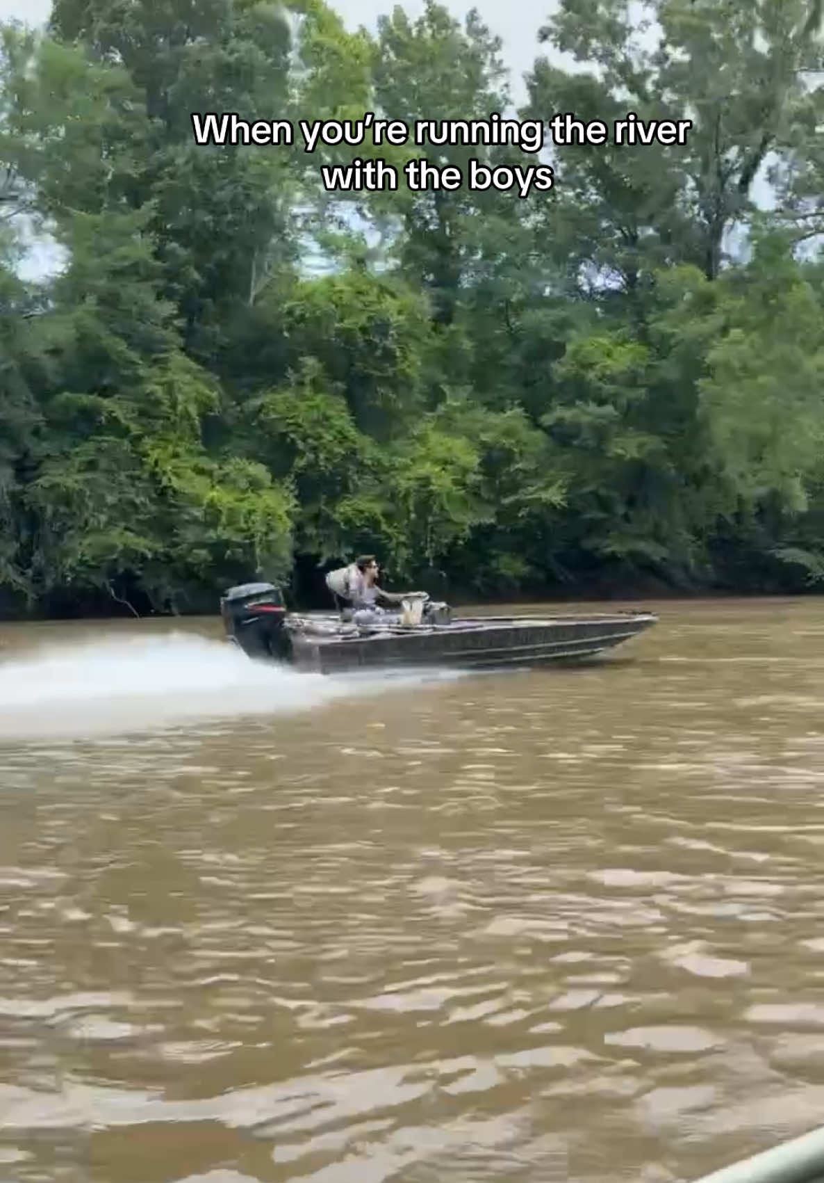 A post by @bolinsky_ on TikTok caption: lil 2 hour tow back to the ramp.. #foryoupage #boattok #duckboat #oops #river 
