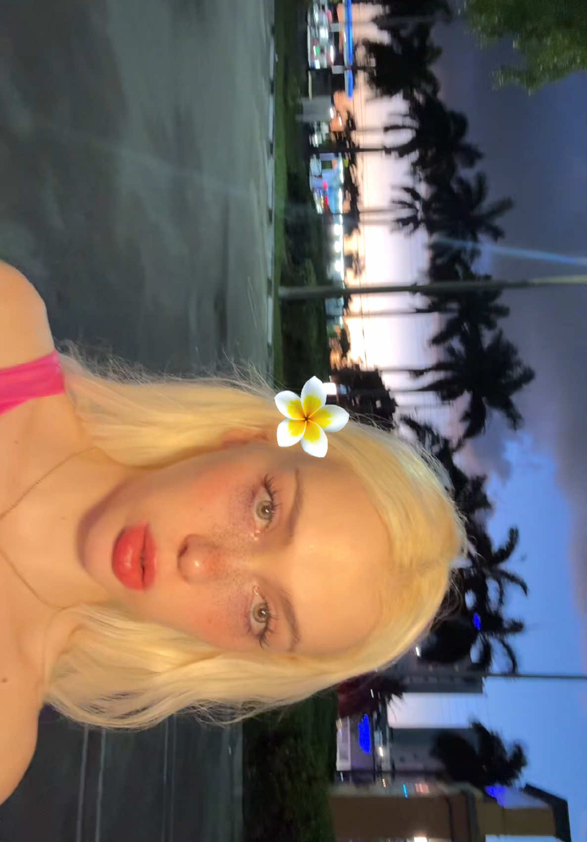 A post by @nagibeabbud on TikTok caption: 🌊 🌸 @NAGIBE ABBUD 🇦🇺 🇲🇽 