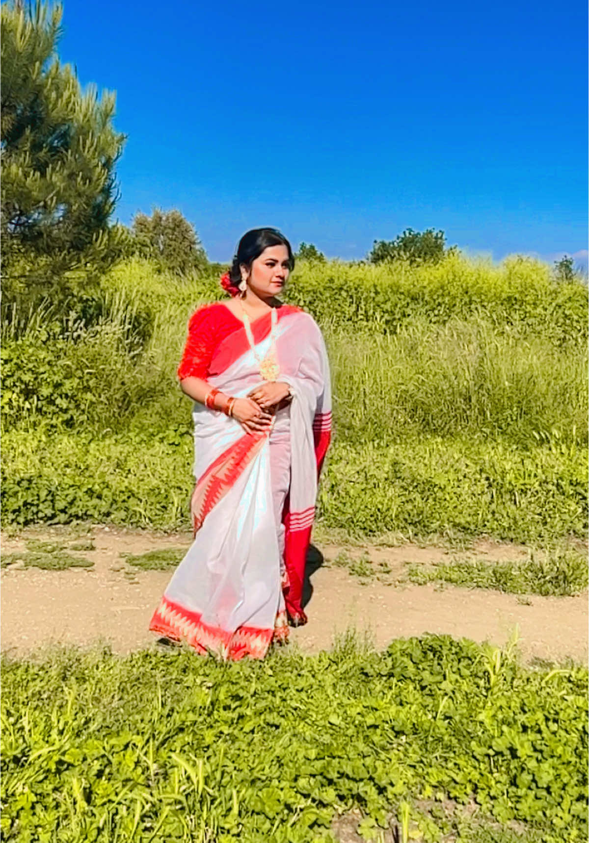 A post by @farihamitu20 on TikTok caption: #pohelaboishakh #roma #2025 #banglanewyear #farihamitu #foryou 