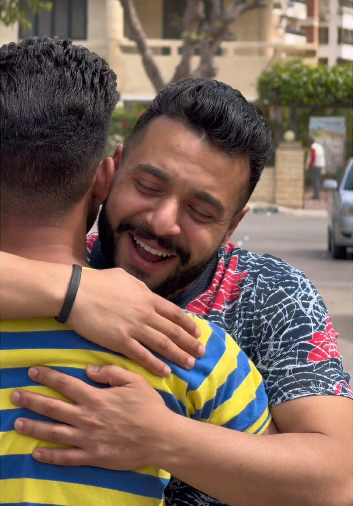 A post by @ahmed_mekawiii on TikTok caption: منشن لصاحبك اللى بتحبو👬