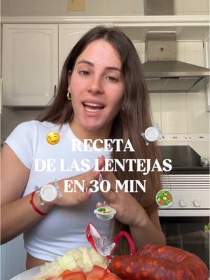 A post by @isabelmariapv on TikTok caption: Después de tanta romería unas buenas lentejas jajajaja que ricooo #Receta #lentejas #almuerzo #feria #romeria 