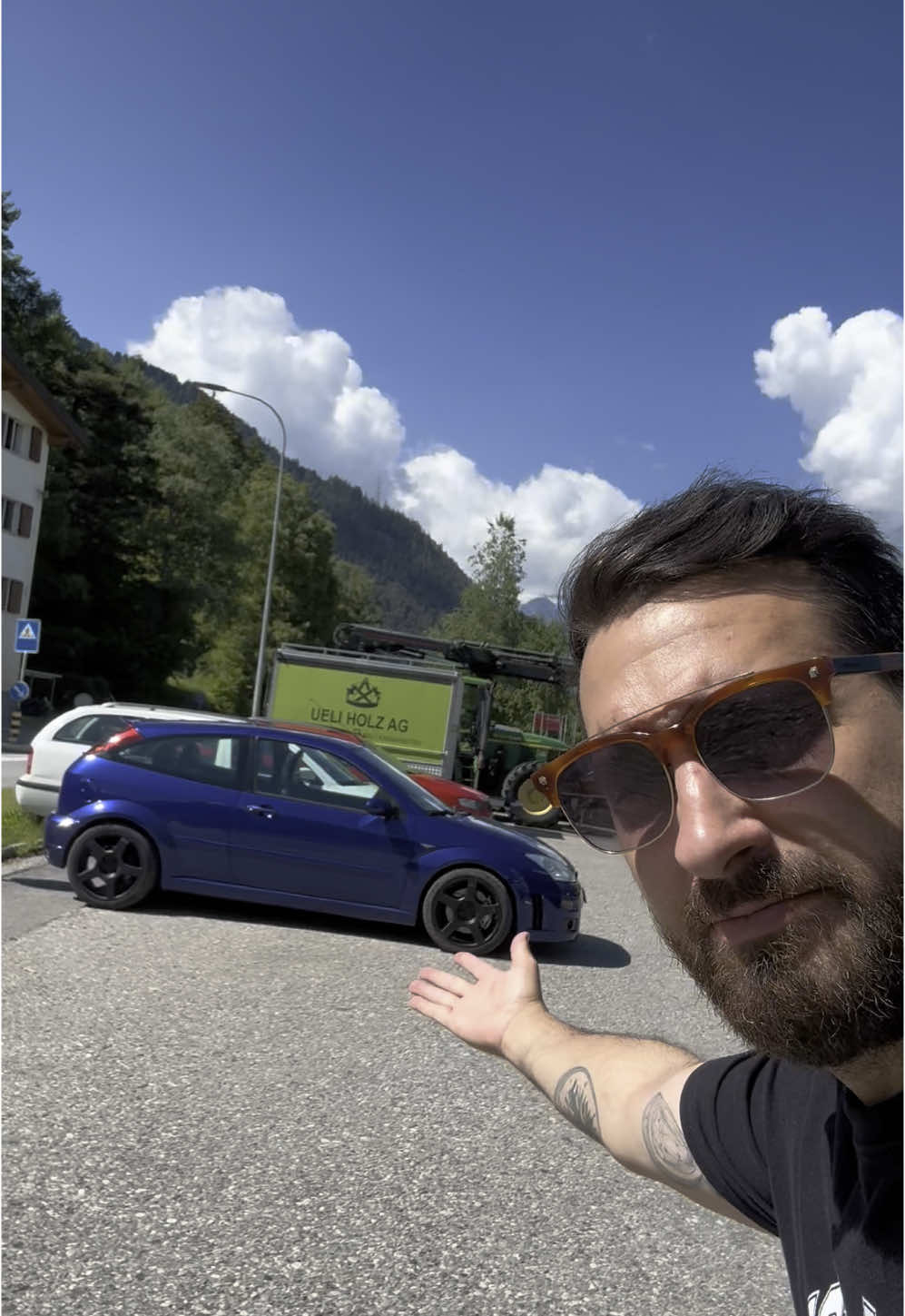 A post by @auto.clean.aguilar on TikTok caption: Cuanto te gusta tu trabajo? A mi así 😍 #humor #trabajo #focus #focusrs #mk1 #coches #ford #Love #business 