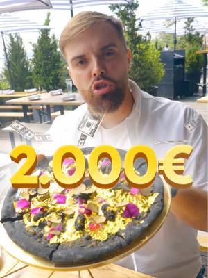 A post by @ibaillanos on TikTok caption: La Pizza Más Cara Del Mundo