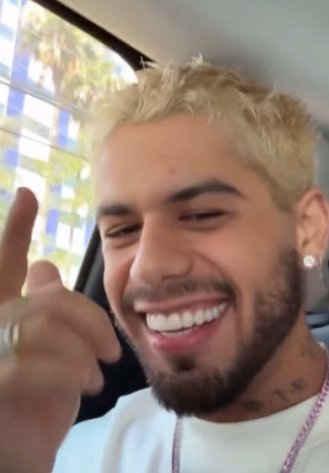 A post by @zefelipe on TikTok caption: HIT!! 🍀🙏🏻⚡️  #ZeFelipe 