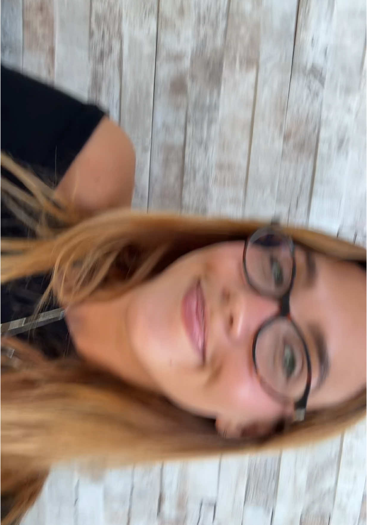 A post by @lacoscione on TikTok caption: wellll