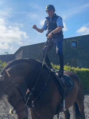 A post by @demirtopzz on TikTok caption: THE LEGEND HIMSELF!!😱🐴 @John Whitaker @John Whitaker Horses #fyp #foryou #foryoupagе #johnwhitaker #equestrian #equestrianlife #horseboy #equestrianvibes #equine #horsegirl #horsesoftiktok 