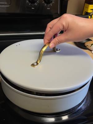 A post by @vanessacooks_ on TikTok caption: Picadillo #picadillo #recipe #dinner #fyp 