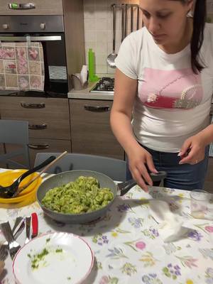 A post by @amedeo086 on TikTok caption: Buona cena a tutti🫶🫶❤️