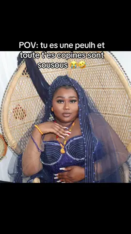 A post by @madii_maraj on TikTok caption: Il me faut des copines peulh 😂😂😂#videoviral #bruxelles #guinee🇬🇳🇬🇳 #madiimaraj #bruxelles🇧🇪 