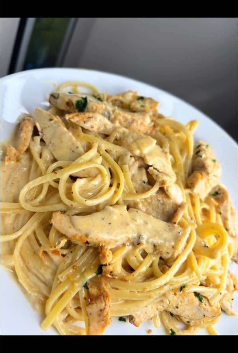 A post by @____sime on TikTok caption: Creamy Cajun Chicken Pasta #pastatiktok #pasta #chicken #fyp #cooking 
