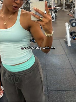 A post by @macandthecheesyy on TikTok caption: new video style 🤗 #style #OOTD #gym #inspiration #fypシ #foruyou 