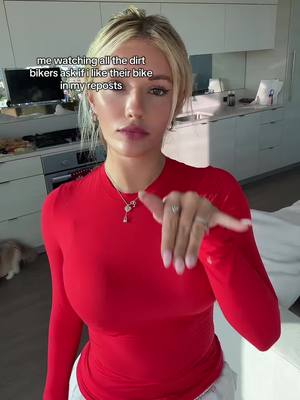 A post by @breckiehill on TikTok caption: Love u guys🩷