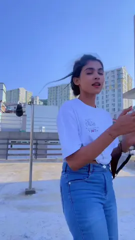 A post by @thilini868 on TikTok caption: කෙට්ටු කෙල්ලො හෙන අවංකයි .. 😍 Facebook එකෙ තිබ්බෙ🙂