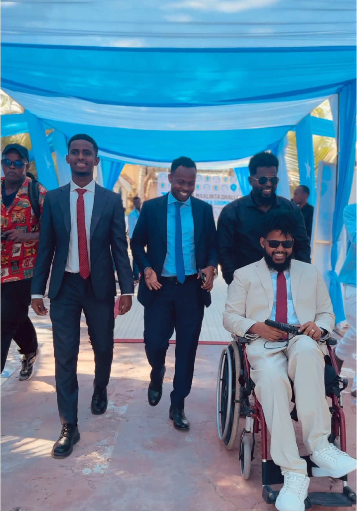 A post by @loosey8 on TikTok caption: #team_jiiro_qabo @Asad HaGiO @abdullahi_hagio @Mohamed Ali Siad 