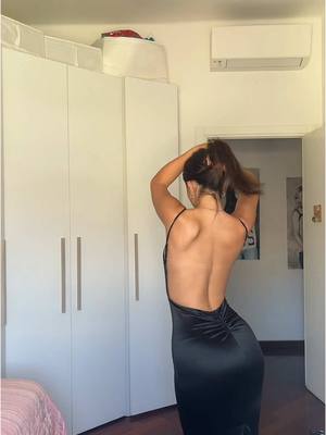 A post by @cliziaquagliooo on TikTok caption: Lalalalalalalaaaa #porti 