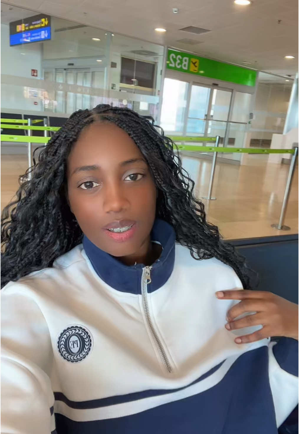 A post by @raitaofficiel on TikTok caption: Khamaloma thiothio ….. #senegalaise_tik_tok #fisha_senegal 
